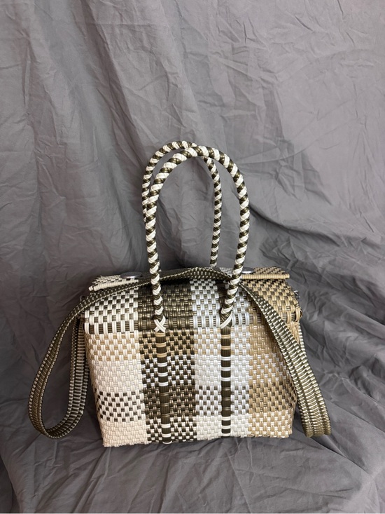 el cholo’s kid Handbags - El Cholo’s kid women Two-Tone Cream and Olive Green Tote Bag